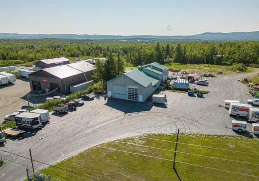 Bâtiment Industriel à vendre - 9900 Boul. Bourque, Sherbrooke, J1N 0G2