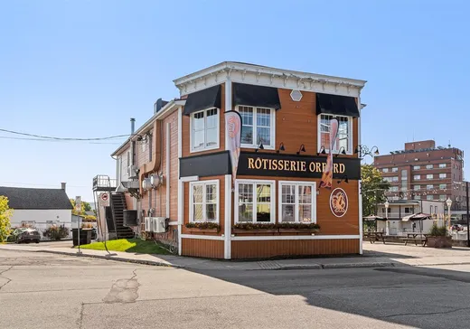 Propriété commerciale à vendre - 196 Rue Sherbrooke, Magog, J1X2R6