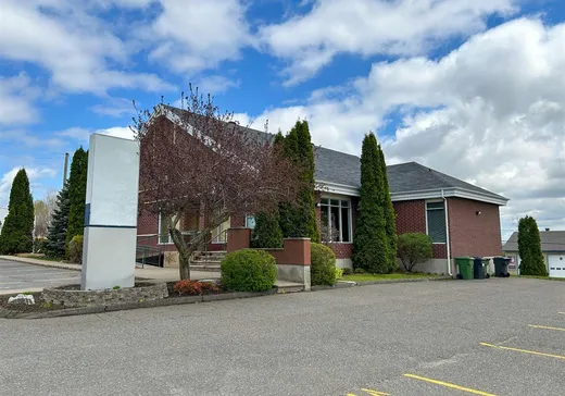 Propriété commerciale à vendre - 1212 Rue de l'Église, Saint-Félix-de-Kingsey, J0B2T0