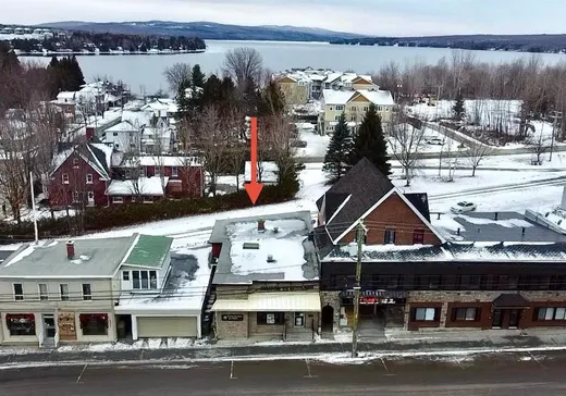 Propriété commerciale à vendre - 4927 Rue Laval, Lac-Mégantic, G6B1E2