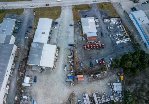 Bâtiment Industriel à vendre - 1080 Rue Galt E., Sherbrooke, J1G 1Y5