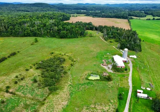 Ferme à vendre - 397 Route 315, Papineauville, J0V1E0