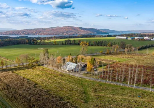Ferme à vendre - 1540 Route 143, Hatley, J0B4B0