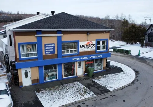 Propriété commerciale à vendre - 148-150 Rue Manville O., Val des Sources, J1T 1G4