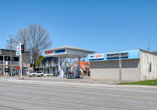 Propriété commerciale à vendre - 244 Rue Notre-Dame, Ville de Québec, J0H 1E0