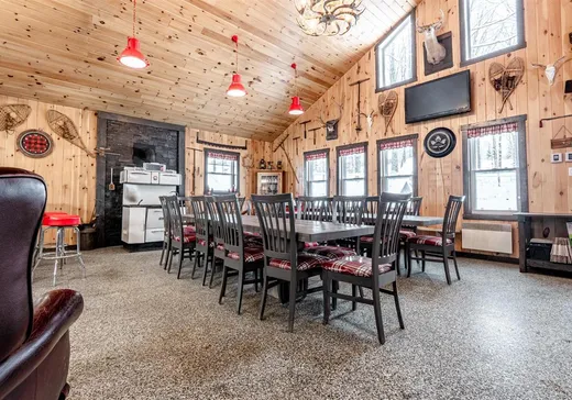 Propriété commerciale à vendre - 61Y Ch. Bonnaly, Orford, J1X 6L3