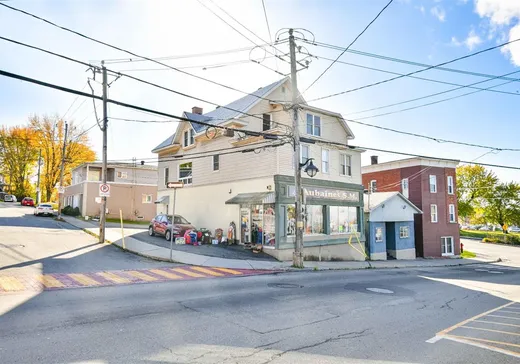 Propriété commerciale à vendre - 28 Rue Angus N., East Angus, J0B 1R0