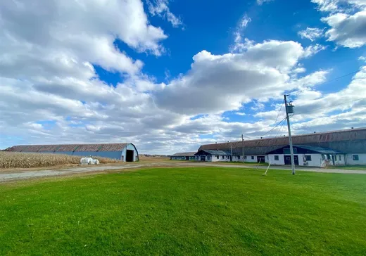 Farm for Sale - 880-900 Rg Therrien, Saint-Lucien, J0C 1N0