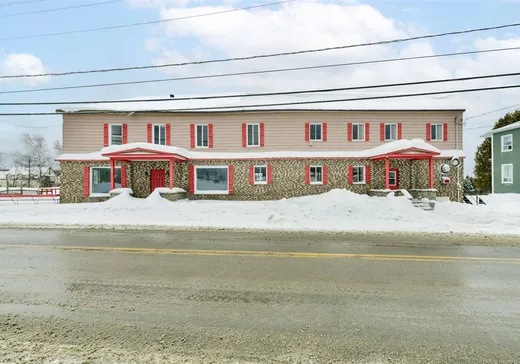 Propriété commerciale à vendre - 197 Rue Principale, Courcelles, G0M1C0