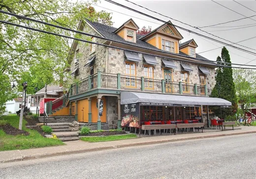 Propriété commerciale à vendre - 5 Rue St-Joseph, Warwick, J0A1M0