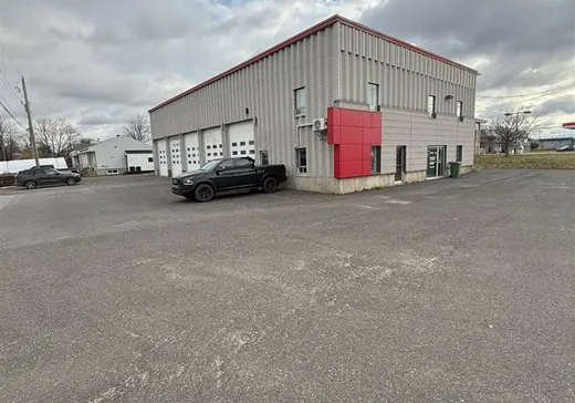 Propriété commerciale à vendre - 651 Route du Président-Kennedy, Desjardins, G6C1J5