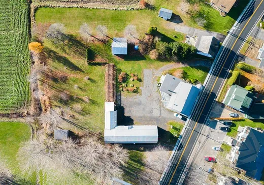 Propriété commerciale à vendre - 133 Route Marie-Victorin, St-Pierre-Les-Becquets, G0X 2Z0