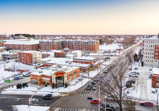 Propriété commerciale à vendre - 150 Rue St-Georges, Drummondville, J2C4H1