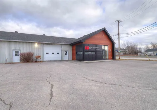 Propriété commerciale à vendre - 825-835 Rue Pierre-Laviolette, Nicolet, J3T1J5