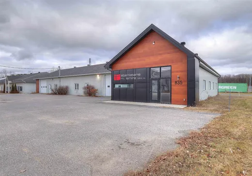 Commercial Property for Sale - 825-835 Rue Pierre-Laviolette, Nicolet, J3T 1J5