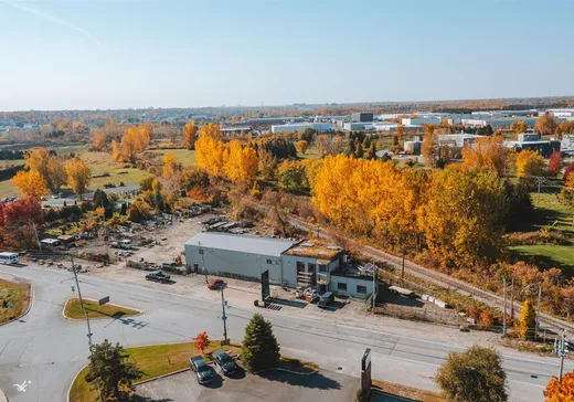 Bâtiment Industriel à vendre - 1105 Mtée Masson, Laval (Duvernay), H7E 1S3