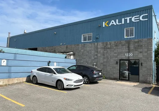 Bâtiment Industriel à vendre - 1220 Mtée Masson, Laval (Vimont), H7C0J5