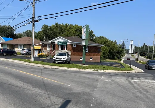 Propriété commerciale à vendre - 795-797 Boul. St-Antoine, Saint-Jérôme, J7Z 3C1