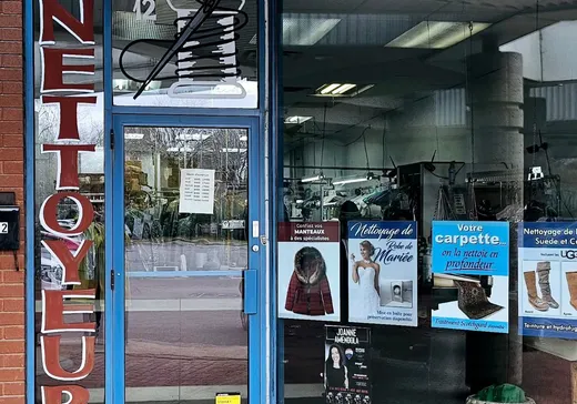 Propriété commerciale à vendre - 2495 Boul. St-Martin E., Laval (Duvernay), H7E4X6