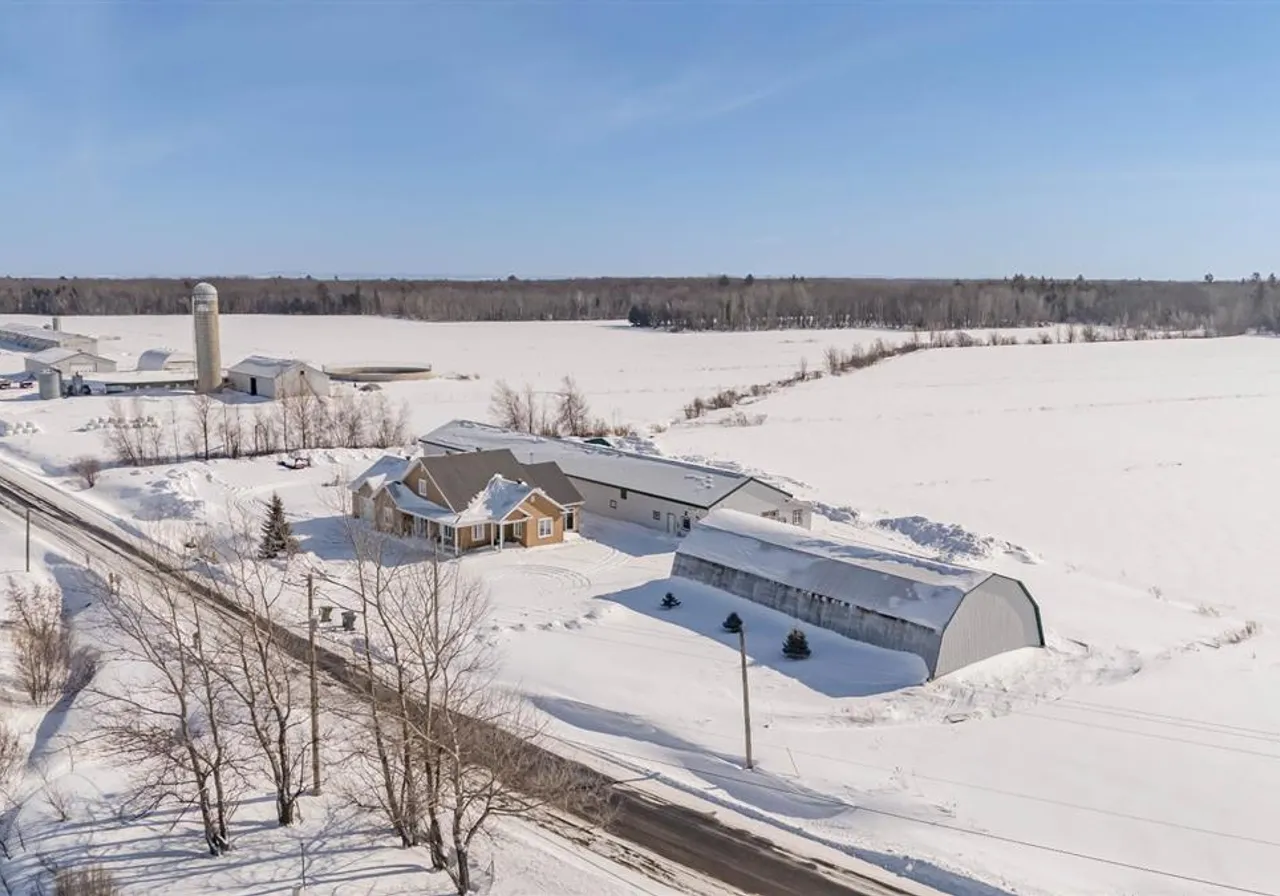 Ferme à vendre - 75 4e Rang E., Authier, J0Z 1C0