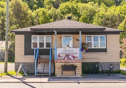 Propriété commerciale à vendre - 170 Rue St-Cyrille, Saint-Raymond, G3L1S8