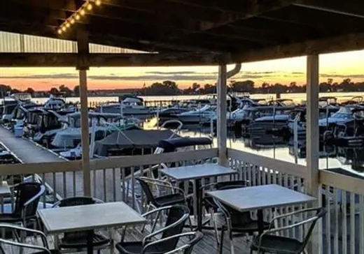 Propriété commerciale à vendre - 4 36e Avenue, Venise en Quebec, J0J 2K0