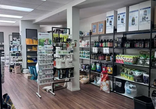Propriété commerciale à vendre - 5700 Rue Martineau E., Saint-Hyacinthe, J2R1T6