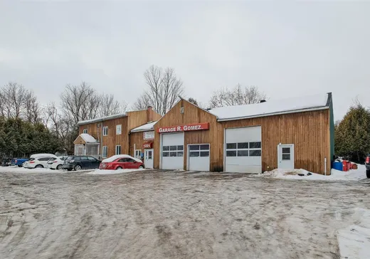 Propriété commerciale à vendre - 1219-1223 Boul. Queen-Victoria, Sherbrooke, J1N 1L1