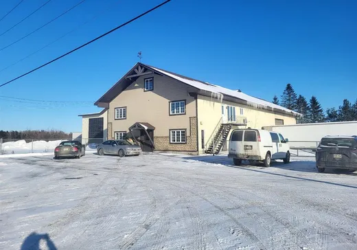 Propriété commerciale à vendre - 2600 Ch. de la Lièvre N., Mont-Laurier, J9L3G3