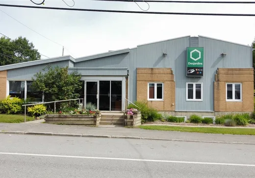 Propriété commerciale à vendre - 20 Rue Notre-Dame O., Lac-Mégantic, J0B1Y0