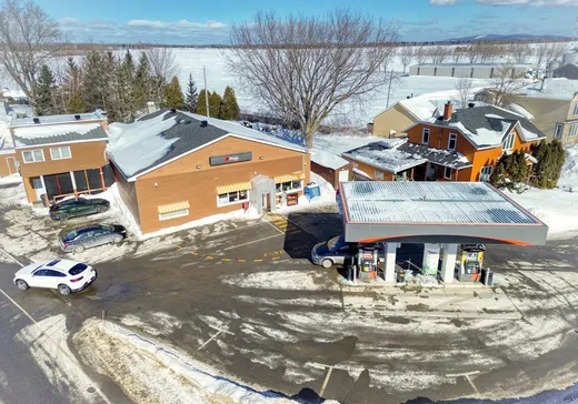 Propriété commerciale à vendre - 1220 Route 138, Neuville, G0A2R0