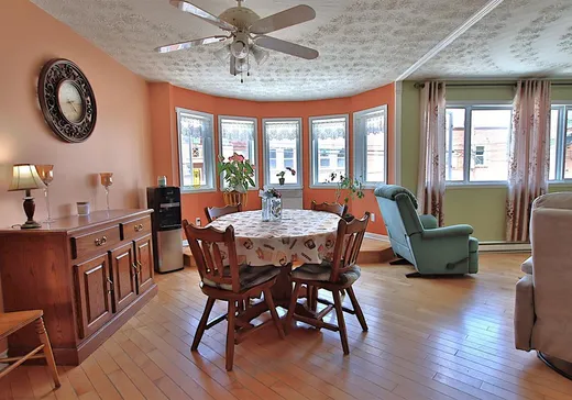 Propriété commerciale à vendre - 10-12 Rue Daniel-Johnson, Danville, J0A 1A0