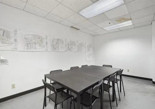 Propriété commerciale à vendre - 110 Ch. Du Tremblay, Boucherville, J4B 6Z6