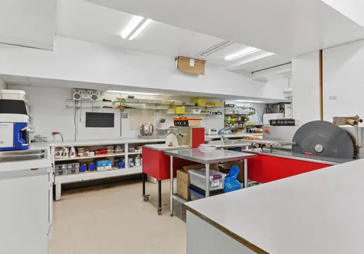 Propriété commerciale à vendre - 261 Rue Victoria, Salaberry-de-Valleyfield, J6T 1A9