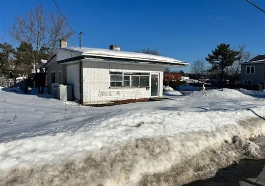 Propriété commerciale à vendre - 450 Rue de l'Assomption, Sherbrooke, J1E 2M1