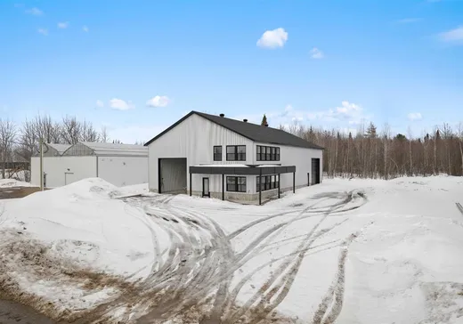 Bâtiment Industriel à vendre - 4675 Av. Georges-Bornais, Shawinigan, G9N 6T5