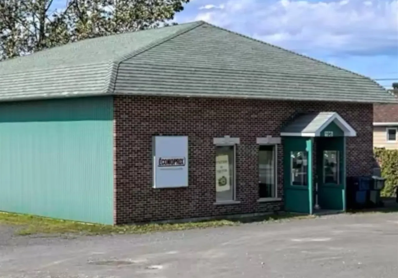 Propriété commerciale à vendre - 196 Route Bellevue O., Les Mechins, G0J 1T0