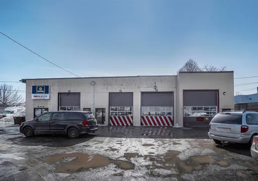 Propriété commerciale à vendre - 640 9e Avenue, Saint-Jérôme, J7Z 4T2