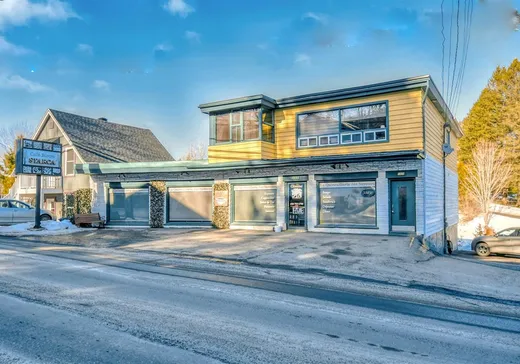 Propriété commerciale à vendre - 1395-1405 Rue St-Joseph, Sainte-Adèle, J8B1G5