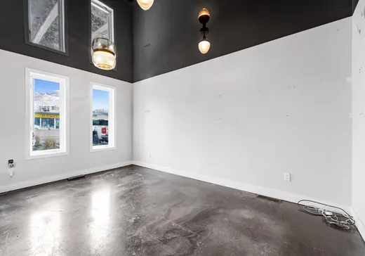 Propriété commerciale à vendre - 618 Boul. St-Joseph, Gatineau, J8Y 4A8