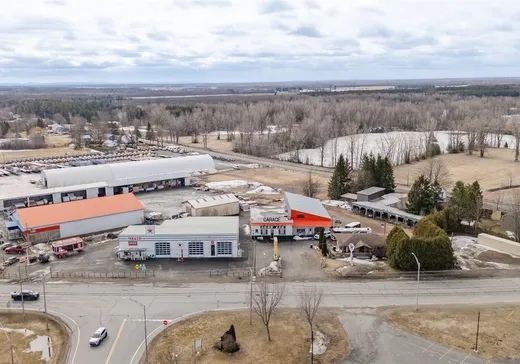 Commercial Property for sale - 900-904 Rue Notre-Dame, St-Cyrille-De-Wendover, J0C1A0
