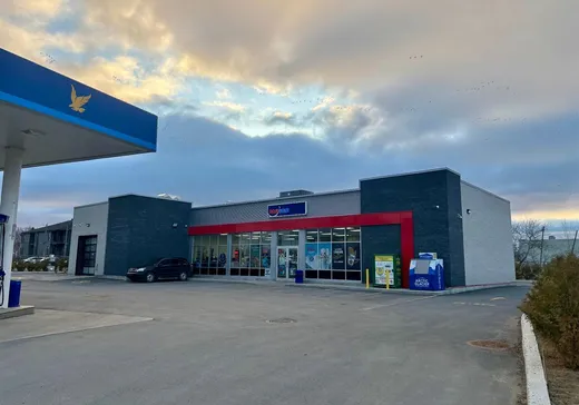 Propriété commerciale à vendre - 350 Boul. Lachapelle, Saint-Jérôme, J7Z 3A1