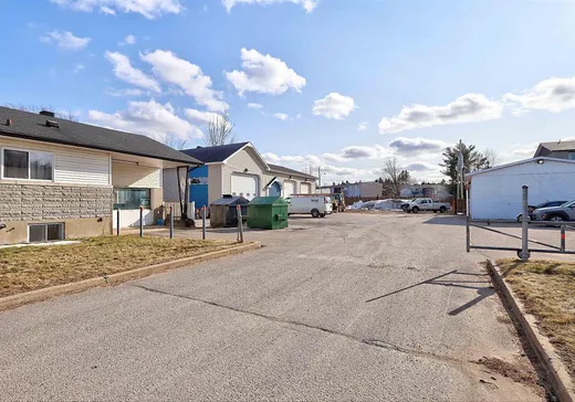Propriété commerciale à vendre - 1010 Boul. Thibeau, Trois-Rivières, G8T 7B2