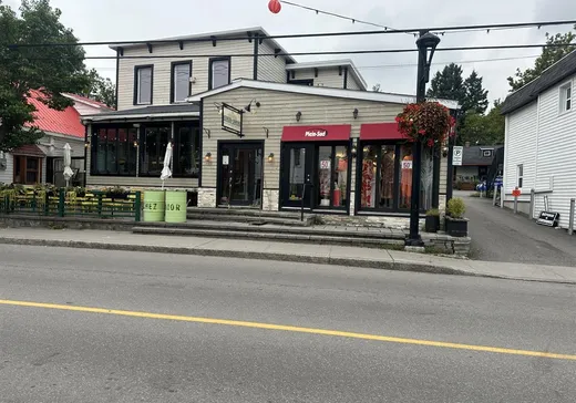 Propriété commerciale à vendre - 247-249 Rue Principale, Saint-Sauveur, J0R1R0