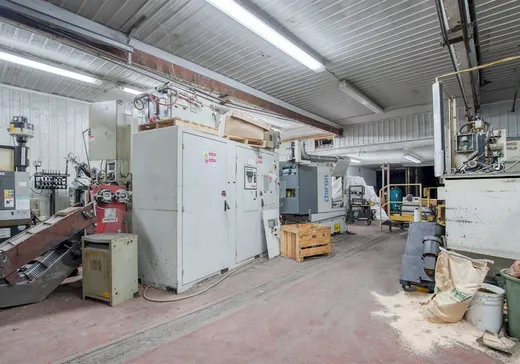 Propriété commerciale à vendre - 15-19D Rue de la Plaisance, Bedford, J0J 1A0