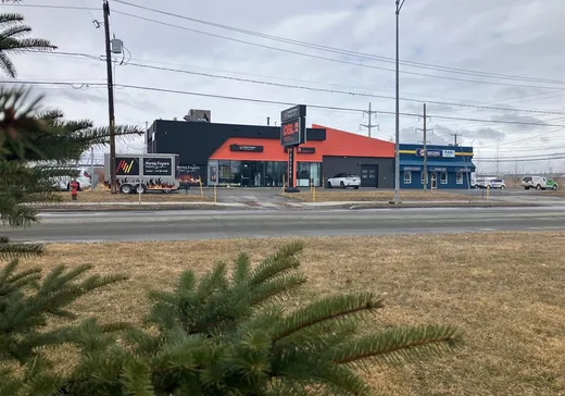 Propriété commerciale à vendre - 791-801 Boul. Pierre-Bertrand, Ville de Québec, G1M2E7