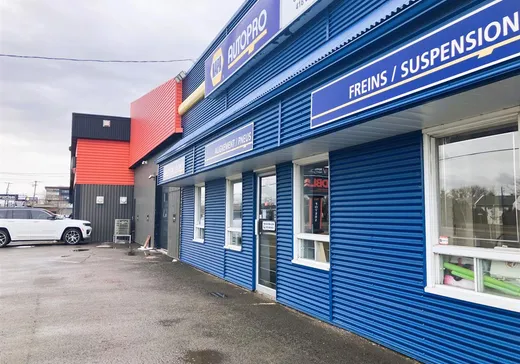 Propriété commerciale à vendre - 791-801 Boul. Pierre-Bertrand, Ville de Québec, G1M 2E7