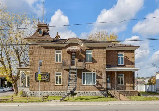 Propriété commerciale à vendre - 267 Av. St-Maxime, Charlesbourg, G2L 3W3