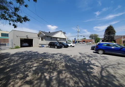 Propriété commerciale à vendre - 2046 Boul. des Laurentides, Laval (Vimont), H7M 2Y5