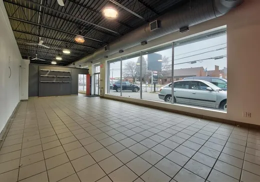 Propriété commerciale à vendre - 2020-2020A Boul. des Laurentides, Laval (Vimont), H7M 2Y9